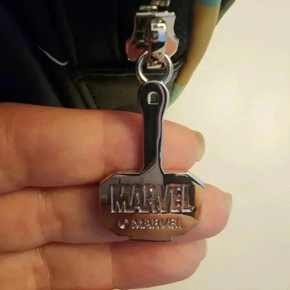 Loungefly Marvel Thor and Loki Funko Pop Glow In The Dark Mini Backpack New - Picture 7 of 7